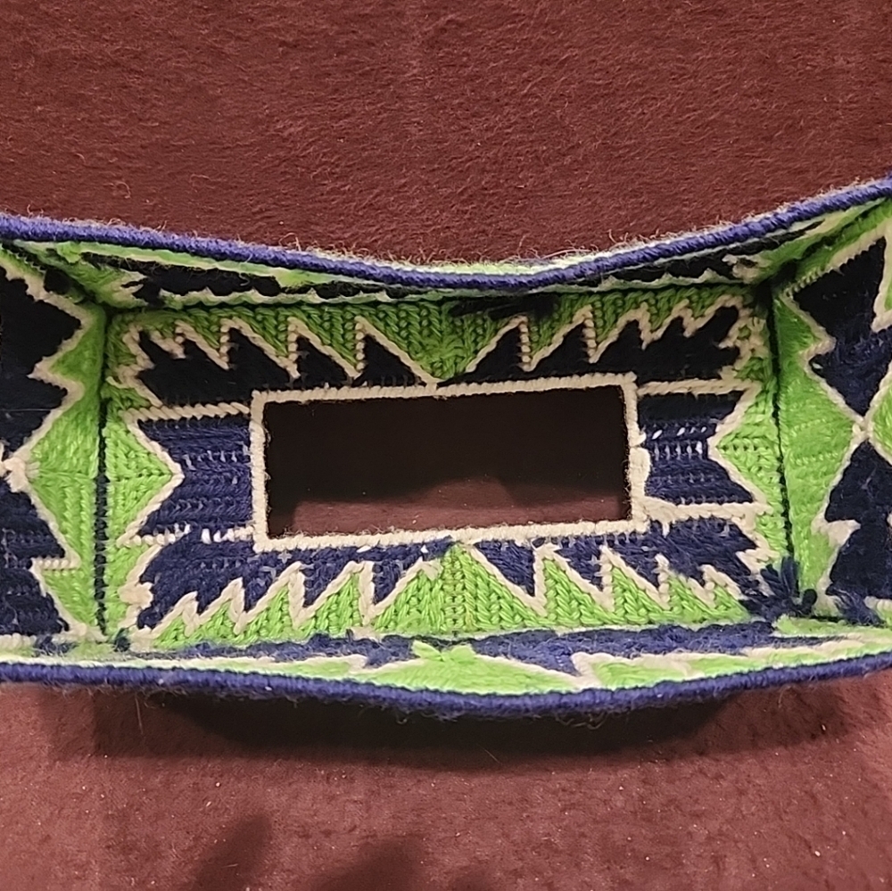 Retro Aztec Cross Stich Tissue Box - Picture 5 of 5